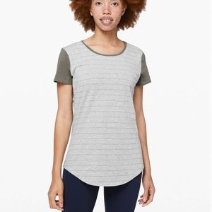 Lululemon Love Crew
Short Sleve Stripe Heathered/ Core Light Grey/ Grey Sage
